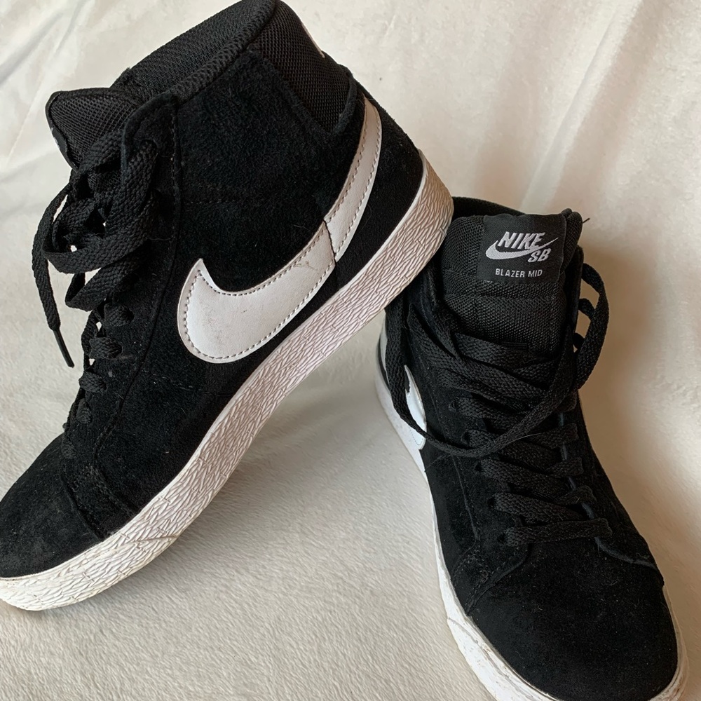 Nike Blazer Mid - suede